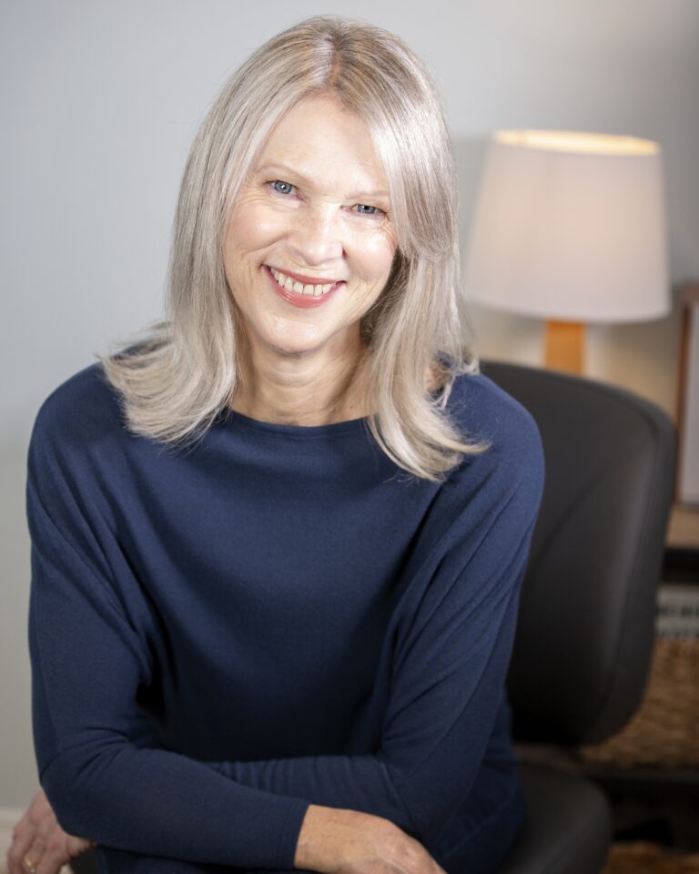 164A7399 Lindsey Laidlaw 768x960